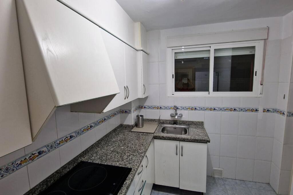 Apartamento Dos Habitaciones, Frente A La Playa, เบนิสกัสซิม ภายนอก รูปภาพ
