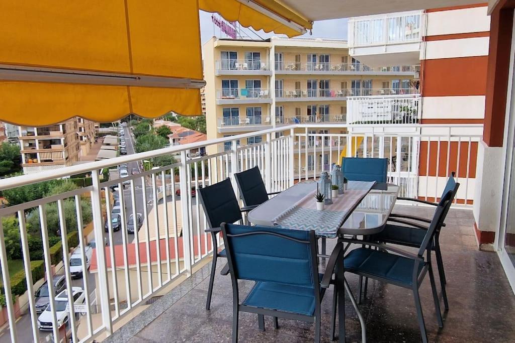 Apartamento Dos Habitaciones, Frente A La Playa, เบนิสกัสซิม ภายนอก รูปภาพ