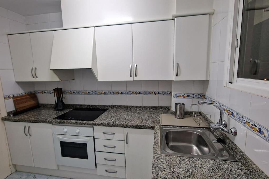 Apartamento Dos Habitaciones, Frente A La Playa, เบนิสกัสซิม ภายนอก รูปภาพ