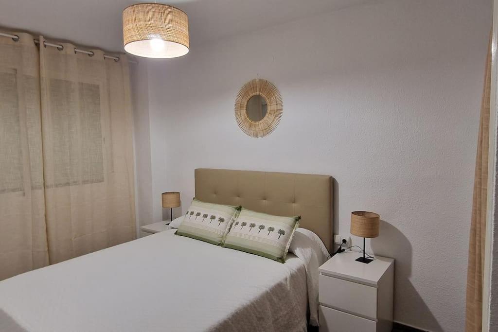 Apartamento Dos Habitaciones, Frente A La Playa, เบนิสกัสซิม ภายนอก รูปภาพ